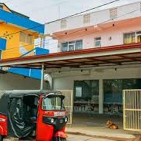 Yoho Beach Glory Hotel نيجومبو المظهر الخارجي الصورة