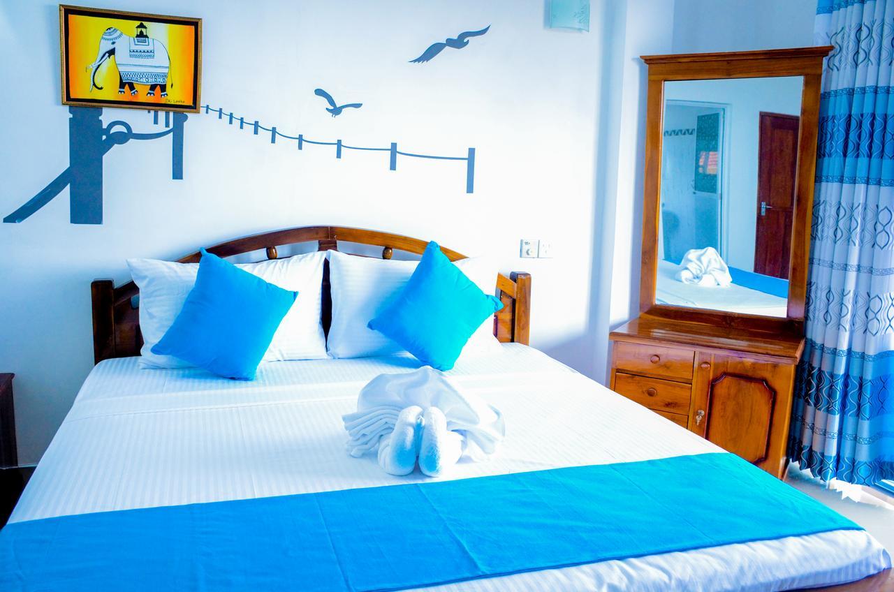 Yoho Beach Glory Hotel نيجومبو المظهر الخارجي الصورة